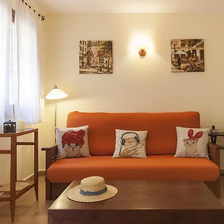 Apartment Lets Holidays Tarull Tossa de Mar
